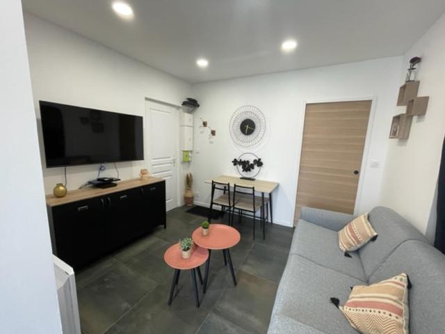 - Le Nuage - Unique, Espace Spa Privatif Et Jardin Avec Plancha Et Salon Privatif, Stationnement Public Gratuit Niort Buitenkant foto