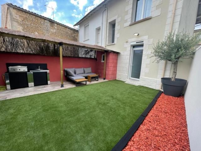 - Le Nuage - Unique, Espace Spa Privatif Et Jardin Avec Plancha Et Salon Privatif, Stationnement Public Gratuit Niort Buitenkant foto