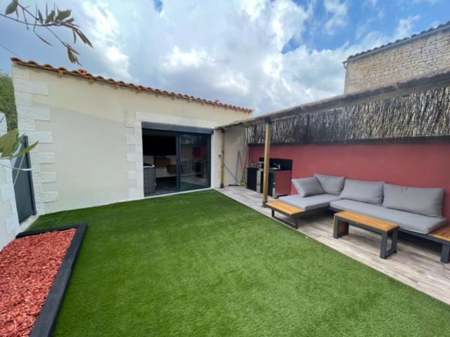 - Le Nuage - Unique, Espace Spa Privatif Et Jardin Avec Plancha Et Salon Privatif, Stationnement Public Gratuit Niort Buitenkant foto